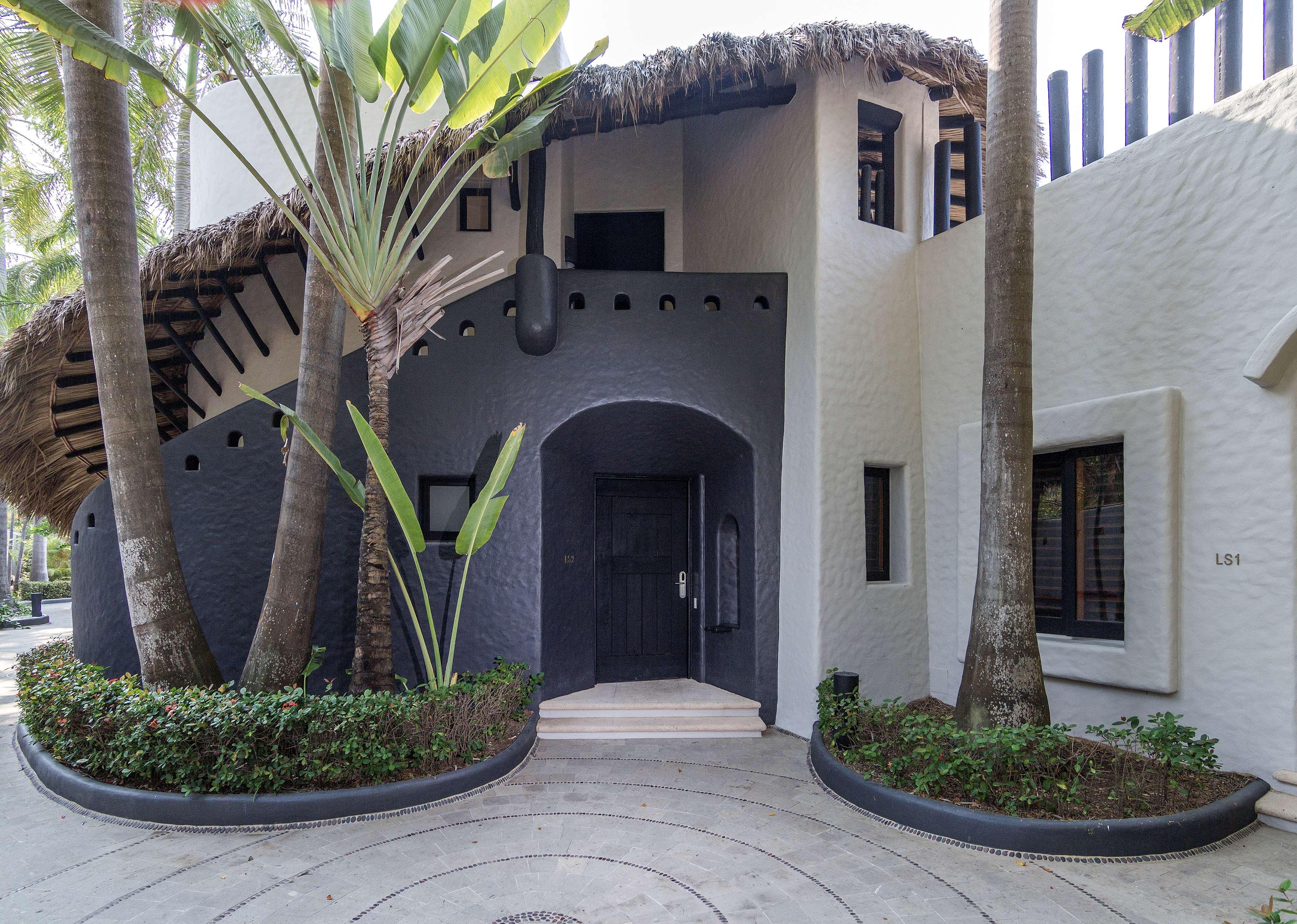 Thompson Zihuatanejo, A Beach Resort, By Hyatt Exterior photo