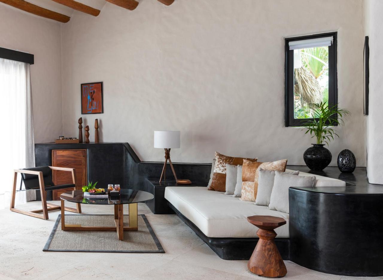 Thompson Zihuatanejo, A Beach Resort, By Hyatt Exterior photo
